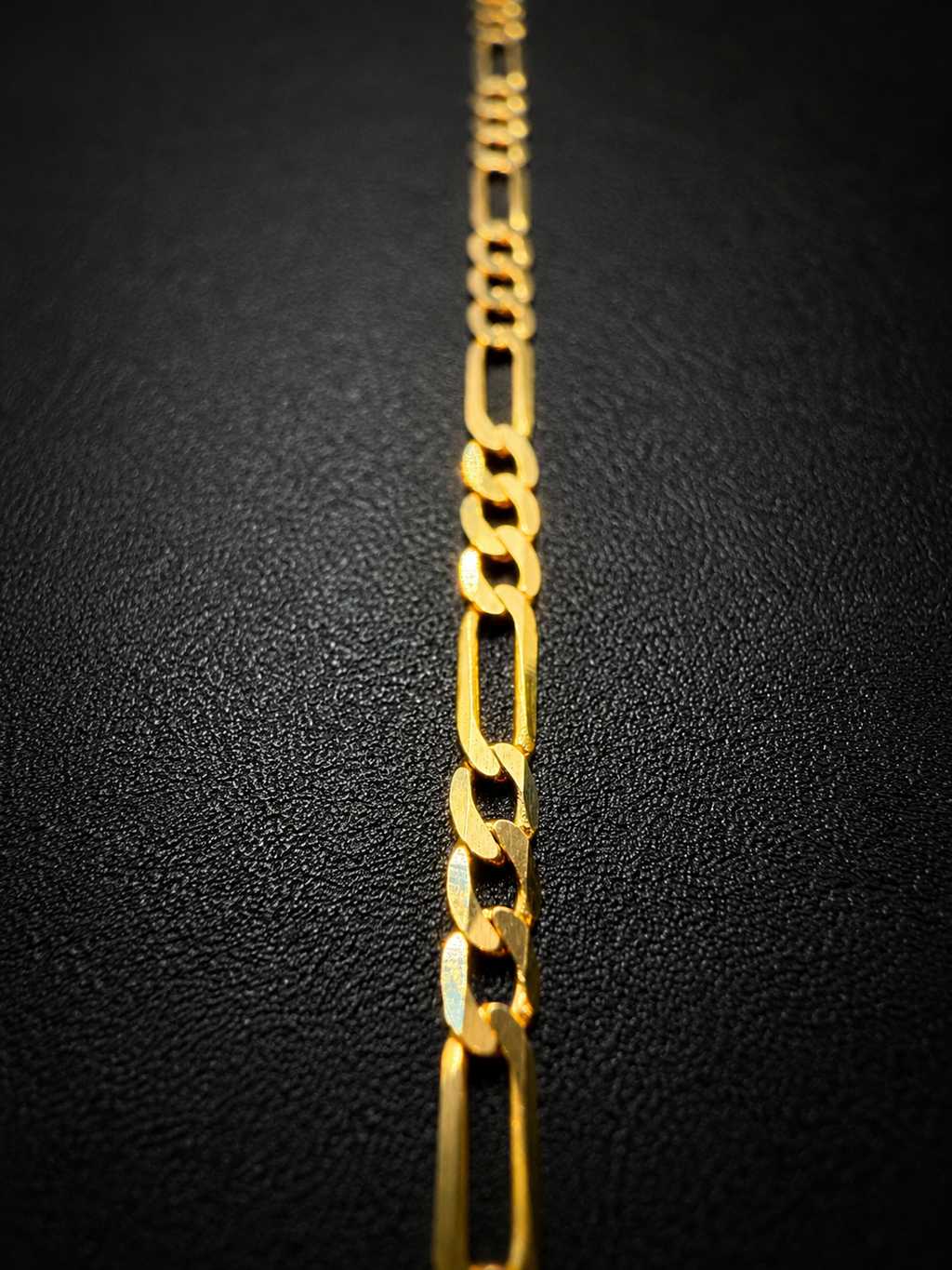 14K Solid Yellow Gold Italian Diamond Cut Figaro Chain Necklace 1.5mm